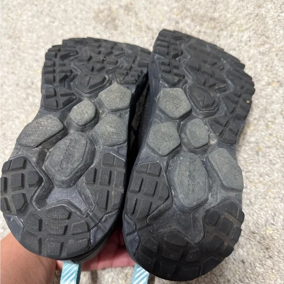 Hoka sneakers - Picture 4 of 5